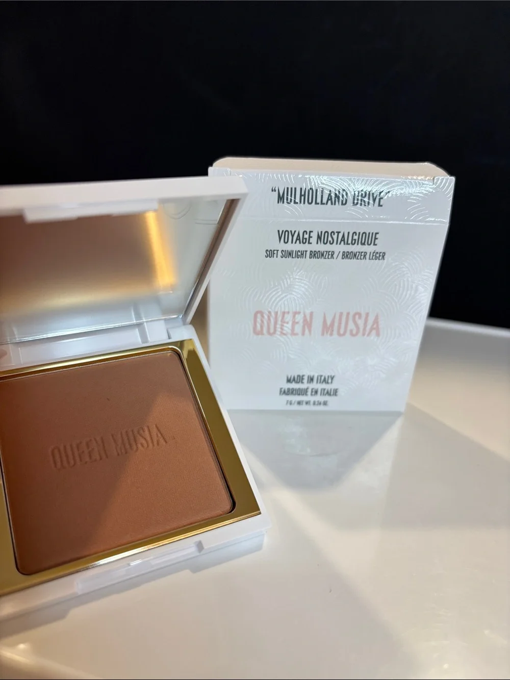 Queen Musia Voyage Nostalgique Bronzer -
